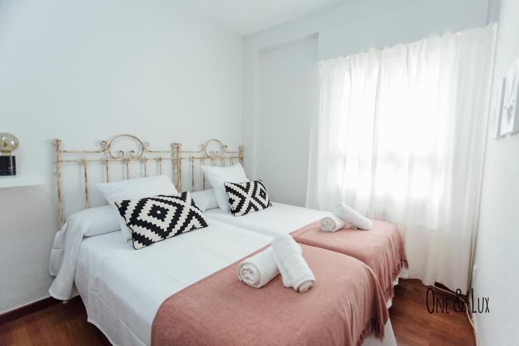 O&L Aire - Spacious And Bright Apartment In The Heart Of סביליה מראה חיצוני תמונה