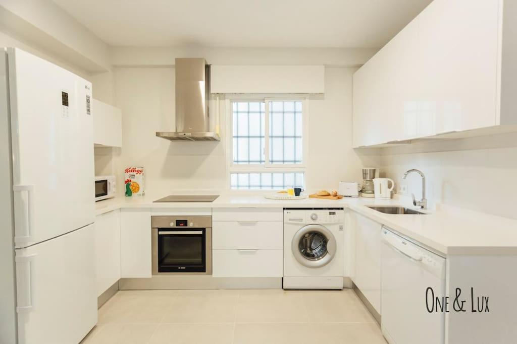 O&L Aire - Spacious And Bright Apartment In The Heart Of סביליה מראה חיצוני תמונה